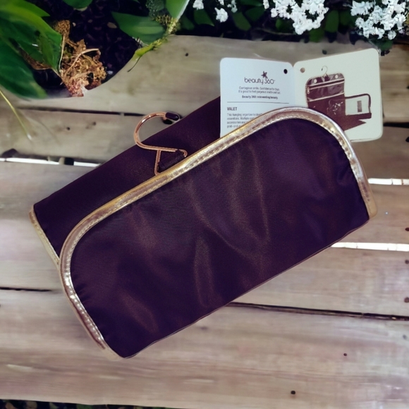 BEAUTY 360 Hanging Travel Accessories Organizer - Picture 1 of 15